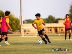 Hawaii player Chace Uyemura-Iga signed by Barca